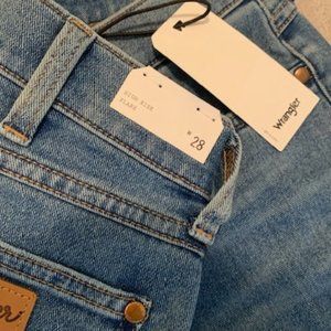 Wrangler Women's High Rise Button Flare Jean